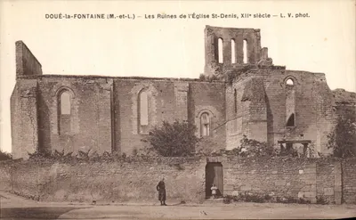 Doué-la-Fontaine — As Ruínas da Igreja de São Denís, Século XII — L. V. fot.