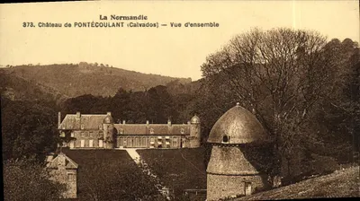 Castelo de PONTÉCOULANT (Calvados) — Vista geral — A Normandia — Editor: Edições Artísticas P. Levassor, Fiers (Orne)