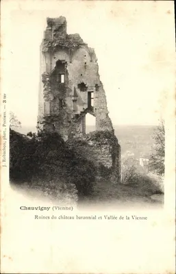 Chauvigny (Vienne) — Ruínas do castelo baronial e Vale da Vienne — J. Robuchon, fot., Poitiers, 3 ter