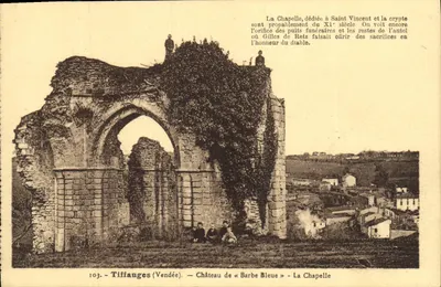 Tiffauges (Vendée) — Castelo de « Barbe Azul » — A Capela