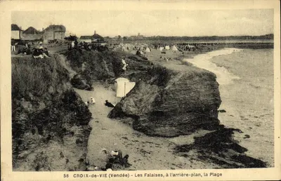 CROIX-DE-VIE (Vendée) — As Falésias, no fundo, a Praia — N.P. Editor, n° 58