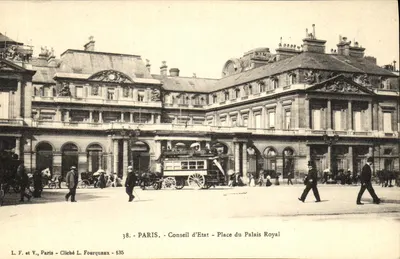 Paris - Conselho de Estado - Praça do Palácio Real — Cliché L. Fourquaux - 135