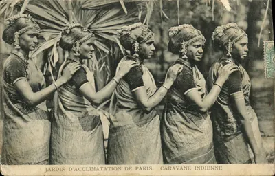 Caravane indienne — scène de danse au Jardin d'Acclimatation de Paris — éditeur : JARDIN D'ACCLIMATATION DE PARIS. CARAVANE INDIENNE