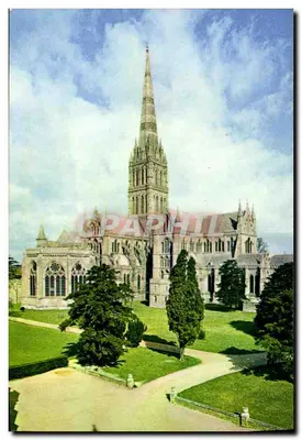 Salisbury Cathedral — vue d'ensemble — J. Arthur Dixon Ltd, Newport, England