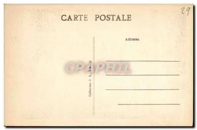 सेंट-पॉल-दे-लेओन (फिनिस्तेर) — कब्रिस्तान — मातृत्व के लिए शहीदों के स्मारक — पीछे
