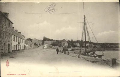 Port of Nautes — View of the quay and a sailboat — Collection G. I. D., Nautes