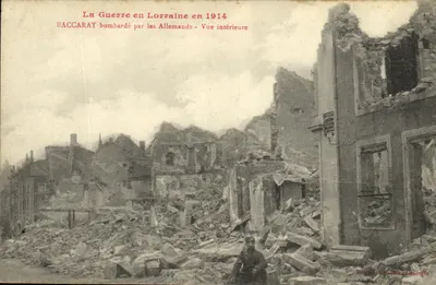 Baccarat bombardeado pelos Alemães — Visão interna — Bastien, 110, Luneville
