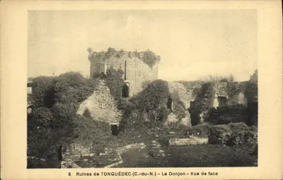 Ruínas de Tonquédec (C.-du-N.) — O Donjon — Vista frontal — Coleção L. Morlaix