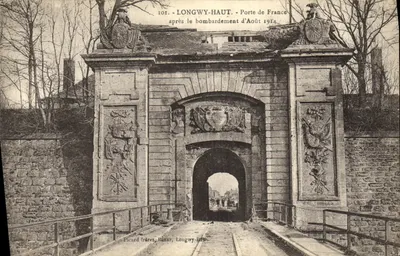 Longwy-Haut - Porta da França após o bombardeio de agosto de 1914