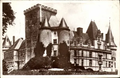 Angoulême e seus arredores — Castelo de La Roche Foucauld — Edição A. O.A. Gilbekt