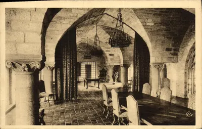 Hattonchâtel (Meuse) — O Castelo Skinner, Sala dos Guardas — Edições Photo-Verdun