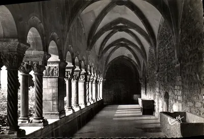 Cloître d'Elne — Galerie dos Sarcófagos — Editor Larrey