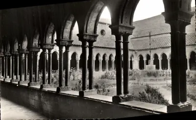 Arles-sur-Tech — O Claustro — L'Hoste, Paris