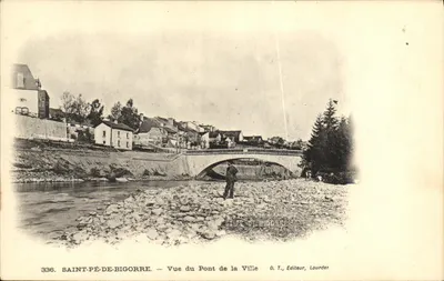 Saint-Pé-de-Bigorre — Vista do Ponte da Cidade — D. T., Editor, Lourdes
