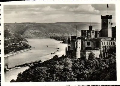 Schloss Stolzenfels — castelo sobre o rio Reno — número de série não visível
