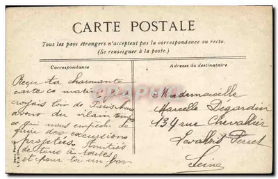 Monument aux Morts — statue de la Vierge à l'Enfant sur piédestal en pierre — éditeur L.Y. & Cie, n° 134 — Verso