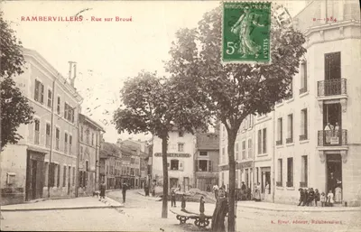 Bilhete postal antigo Rambervillers Rue Sur Broue