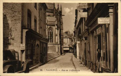 Valognes — Rue de l'Officialité — Editor G. Artaud, Nantes