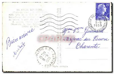 Vue aérienne de Paris — La Seine, la cathédrale Notre-Dame, le Palais de la Cité, le pont des Arts et l'Hôtel de Ville — Éditeur : André Lecorte, Paris — Verso
