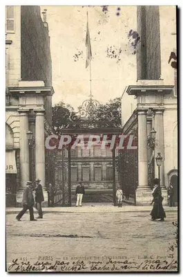 Paris — Le ministère de l'Intérieur — L.P.C. Paris 155