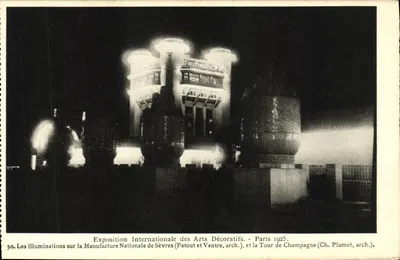 Międzynarodowa Wystawa Sztuki Dekoracyjnej — Paryż 1925 — Oświetlenie na Fabryce Narodowej Sèvres i Wieży Champagny