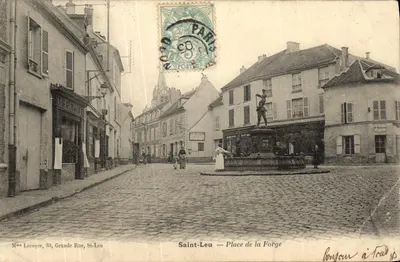 Bilhete postal antigo Saint Leu Place de la Forge