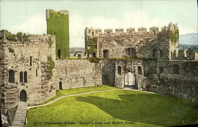 Castelo de Carnarvon — Porta da Rainha e Torre de Vigia — série 2271