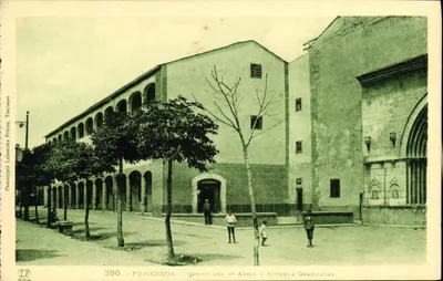 Passeo del 10 Abril y Escuela Graduadas — Puigcerda — Editor: Padrópia Llibres Fina, Toulouse — N° 390
