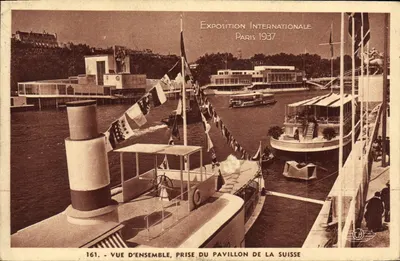 Exposition Internationale Paris 1937 — Vue d'ensemble, prise du Pavillon de la Suisse — H. CHIPOUT, Concessionnaire, Boulogne-sur-Seine