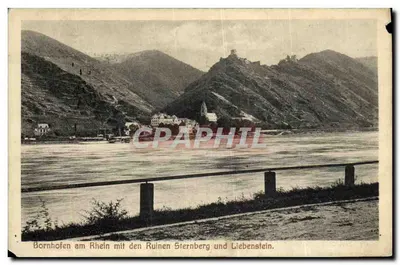 Bornhofen am Rhein mit den Ruinen Sternberg und Liebenstein