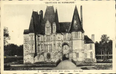 Castelo de Oo (século XVI) — Face Sul — Fototipia L'Albille, Paris