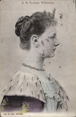Stara pocztówka H.M. Koningin Wilhelmina — portret w profilu — wyd. Jos. Nuss, Amsterdam