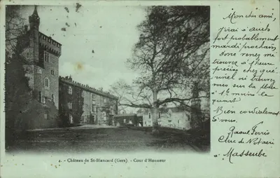 Bilhete postal antigo Castelo de St Blancard Cour d Honneur