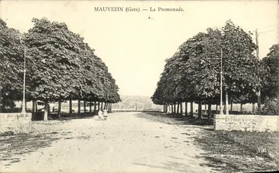 Mauvezin (Gers) — A Promenade — Cliché J. Tapie, Lectoure.