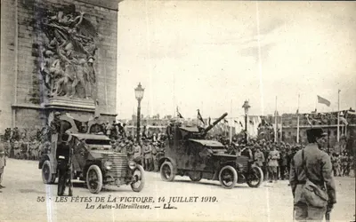 Les Fêtes de la Victoire — Les Autos-Mitrailleuses — LL — 14 juillet 1919