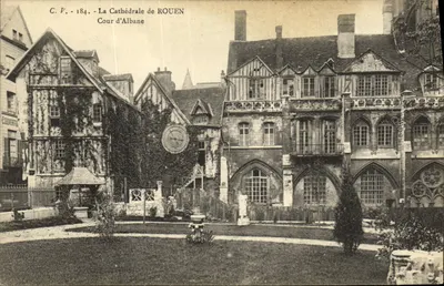 La Cathédrale de ROUEN — Cour d'Albâne — C. V. - 184.