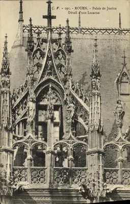 Rouen - Palais de Justice — Détail d'une lucarne