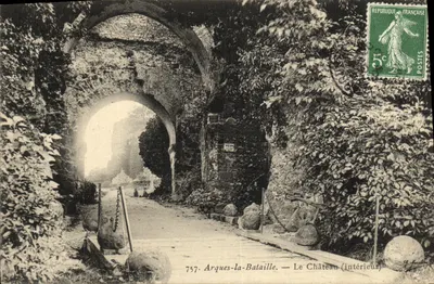 Arques-la-Bataille — O Castelo (interior) — G. Jardine, n° 757