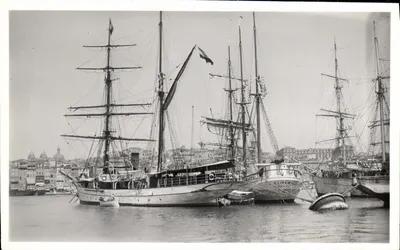 Navio. Escola Youso-Sleave — Navio a vela — Photo-Sport Baude laire, Marselha