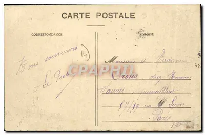 Dozulé, A Rua — vista da rua principal com café e loja — editor: Château Orange — Verso