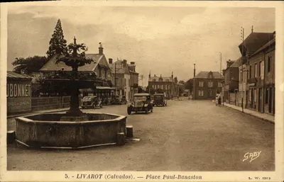Livarot (Calvados) — Praça Paul-Banaston — Gaby, L. W. 1282