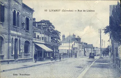 Bilhete postal antigo Livarot Rue de Lisieux