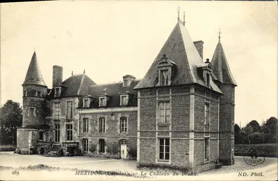 Mezidon (Calvados) — O Castelo do Brehit — ND. Fot. Lisieux