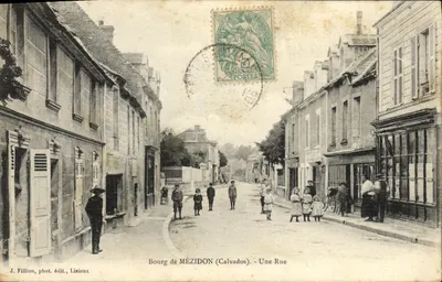 Bairro de MÉZIDON (Calvados) — Uma Rua — J. Fillion, fot. edit., Lisieux
