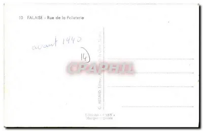 FALAISE - Rue de la Pelleterie — vista da rua com comércios e hotel — Éditions Caby — Verso