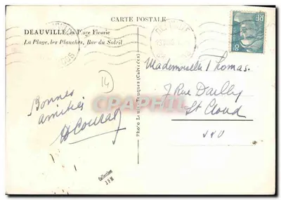 Deauville, a Praia Florida — A Praia, as Planchas, Bar do Sol — Foto Louise Trinqués (Calvages) — Verso