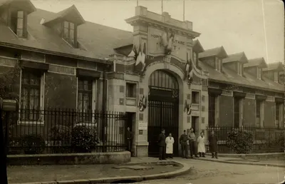 Hospital Militar de Percy — Clamart — Foto P. Lecrecque