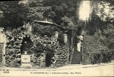 Suresnes (S.) — A Escada de Madeira — Rue Worth