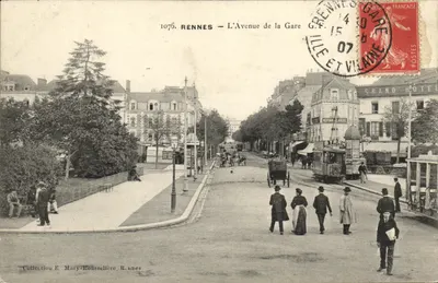 Rennes — L'Avenue de la Gare — Collection E. Mary-Roussellière