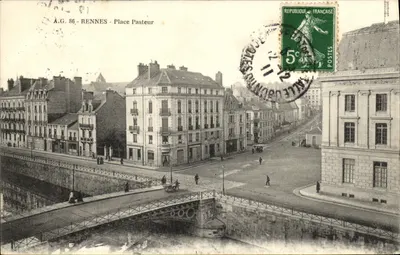 Rennes - Place Pasteur — vue de la rue et du pont — A.G. 86